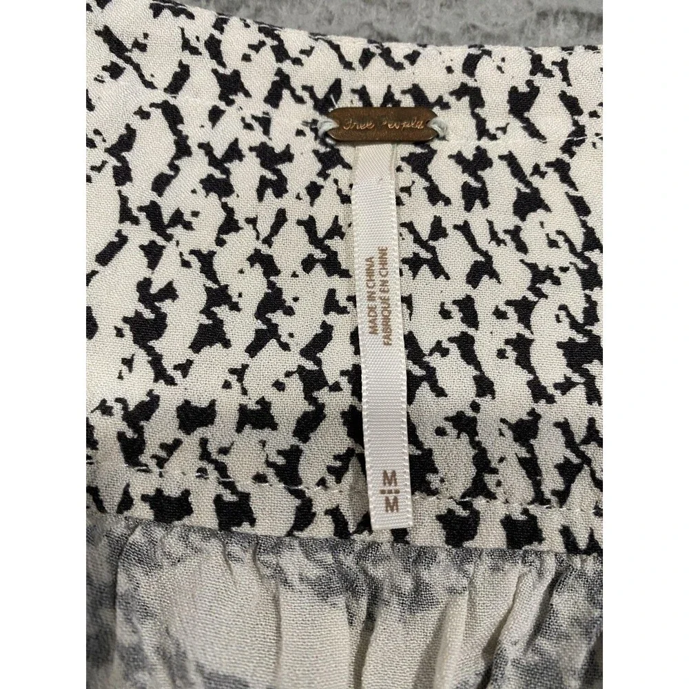 Free People Blouse Womens Medium White Black Animal Print Cropped Puff Sleeve
